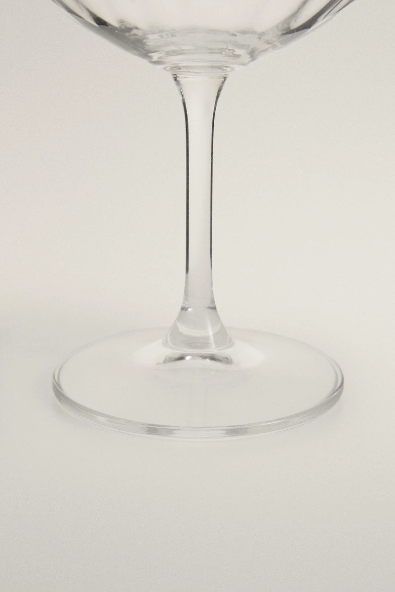 RAISED CRYSTALLINE GLASS