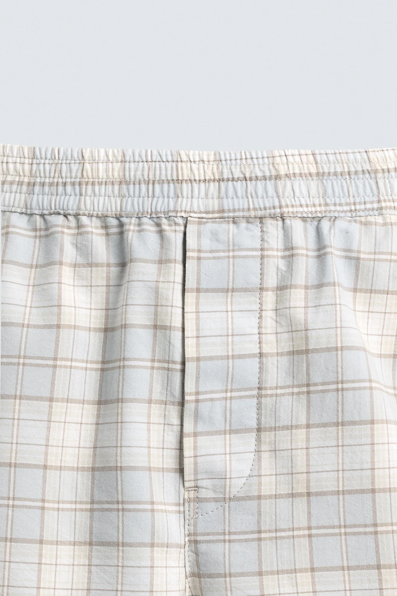 REGULAR FIT PLAID SHORTS