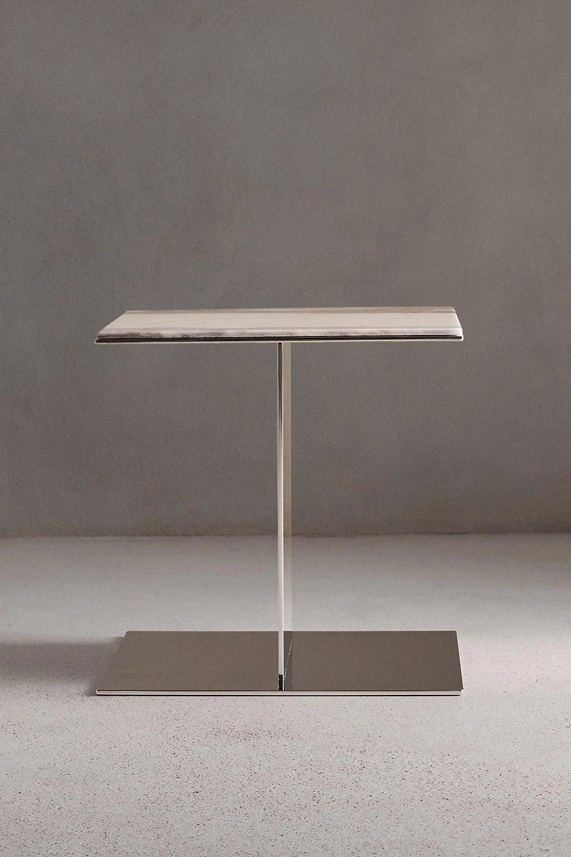 SIDETABLE 05