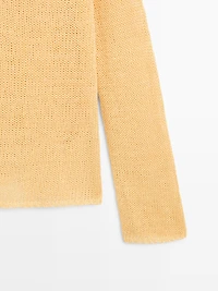 Pull en maille 100 % lin avec détail au col