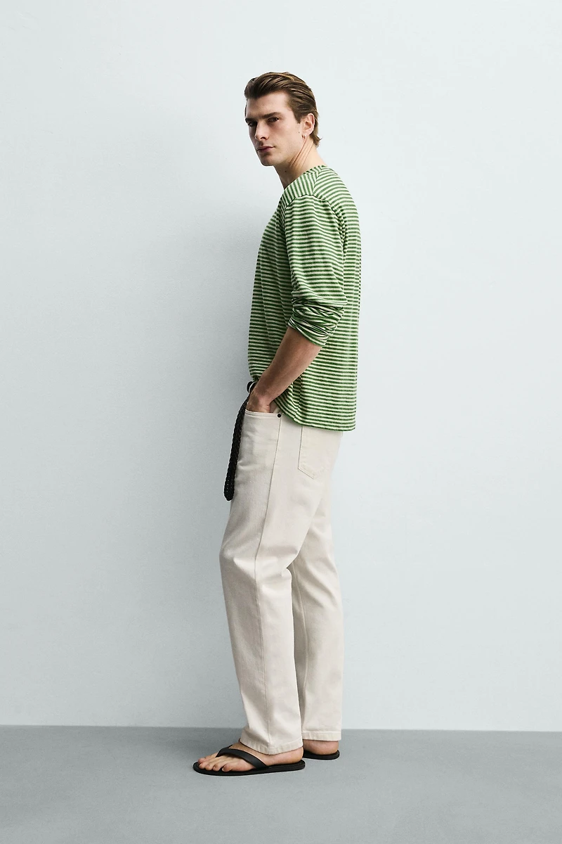 LOW-RISE STRAIGHT FIT PANTS