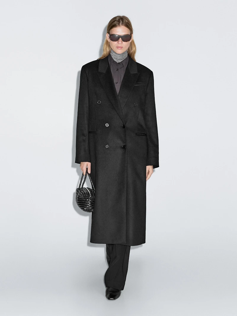 Long double-breasted 100% wool coat