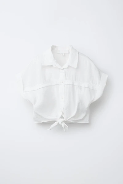 FLOWY KNOTTED SHIRT