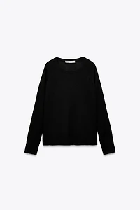 FINE KNIT SWEATER
