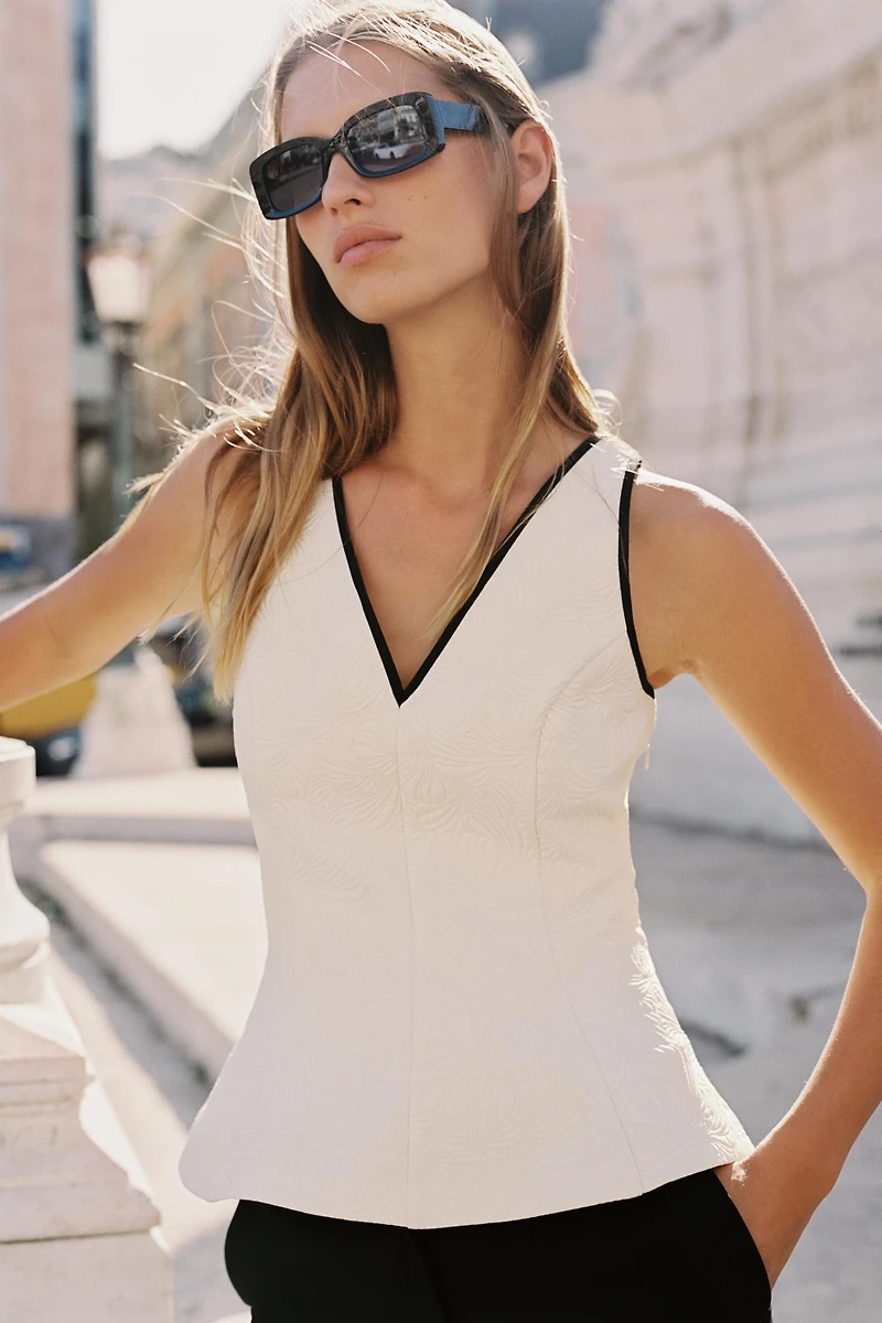 TOP JACQUARD PÉPLUM