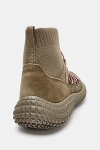 BASKETS MONTANTES ÉLASTIQUES