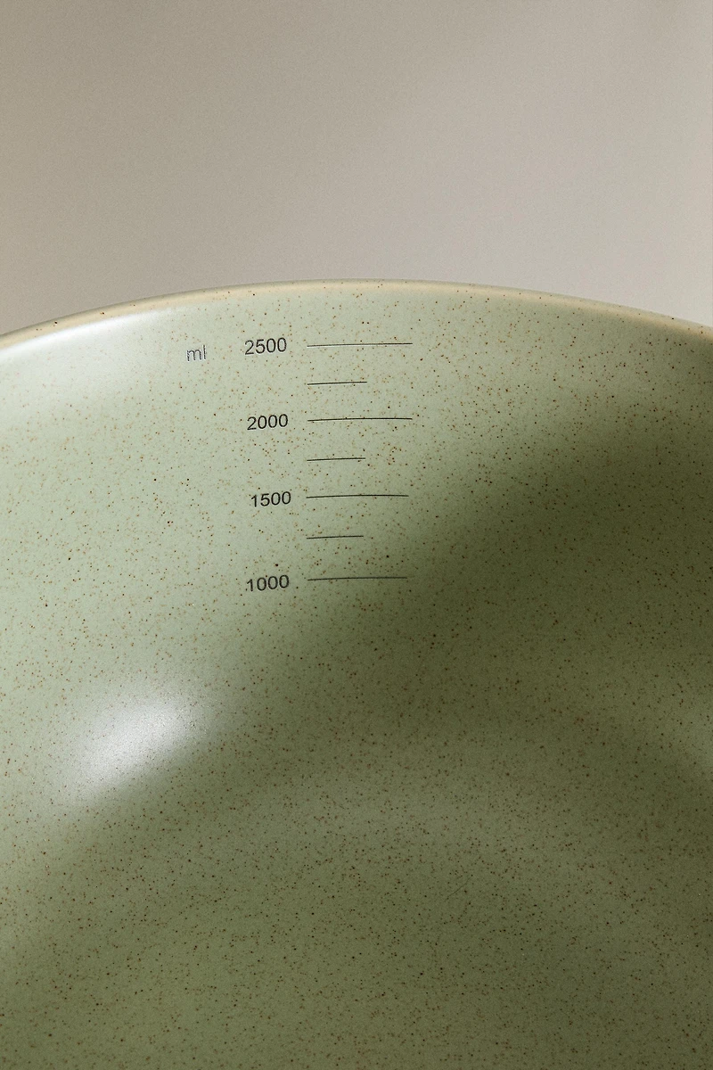 STONEWARE MIXING BOWL