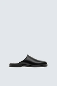 LIMITED EDITION LEATHER CLOGS