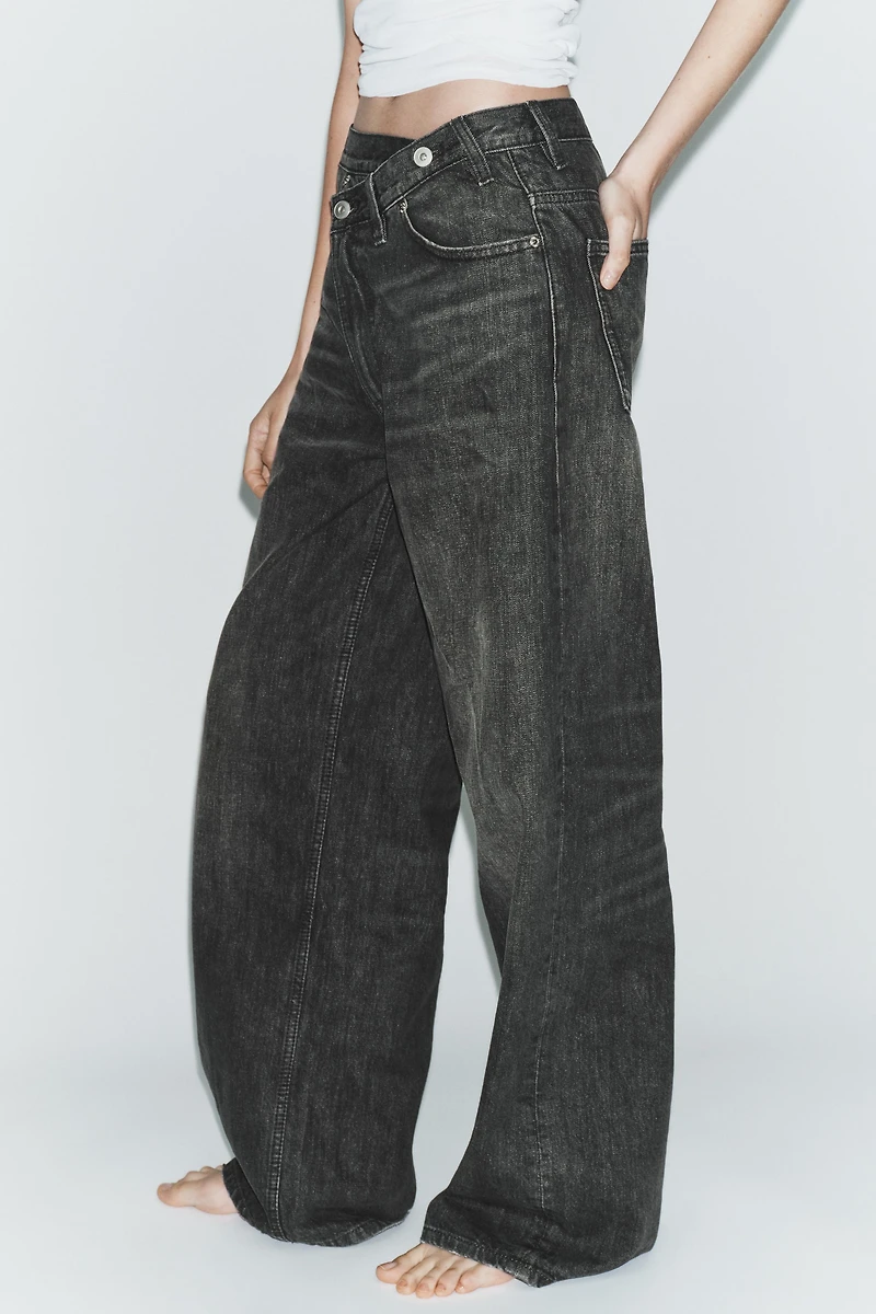 TRF HIGH-WAIST CROSSOVER WAIST WIDE LEG JEANS