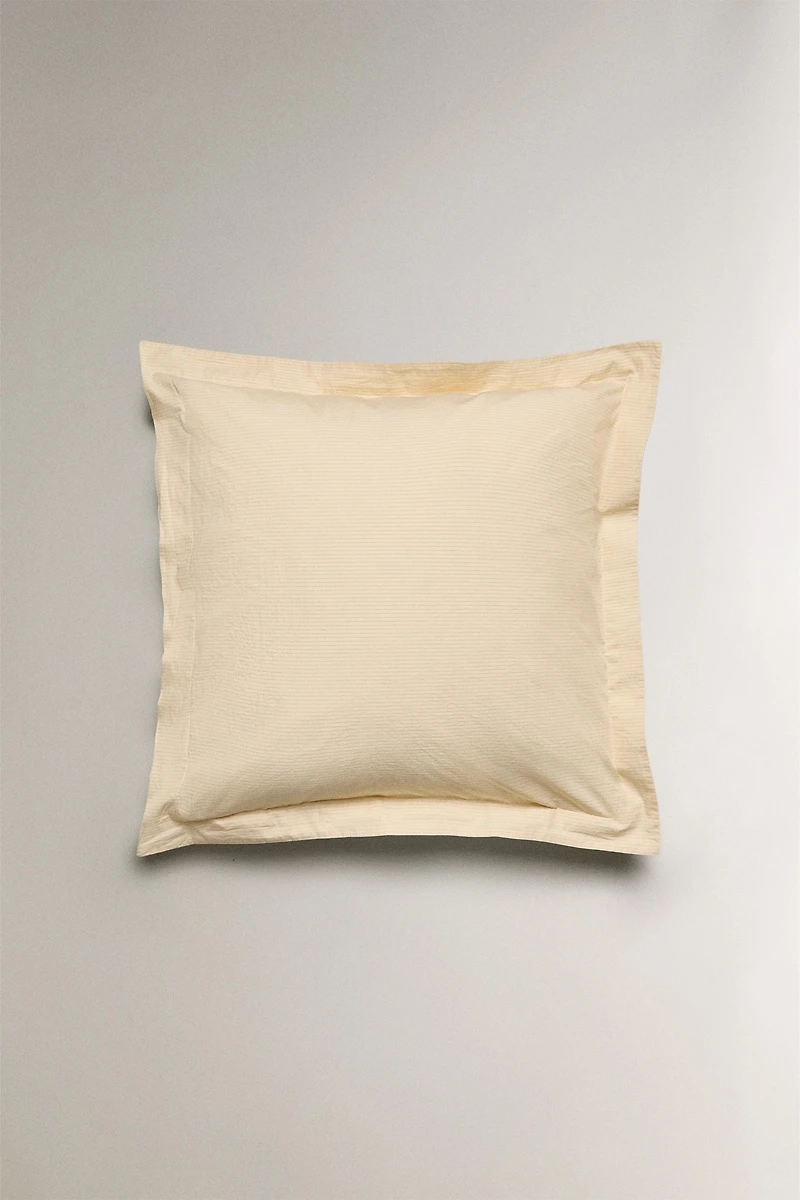 STRIPED PRINT PILLOWCASE
