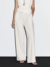 Wide-leg trousers with double dart