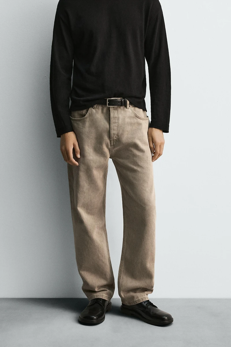 SLIM STRAIGHT FIT JEANS