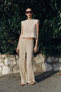 OPEN-KNIT TOP