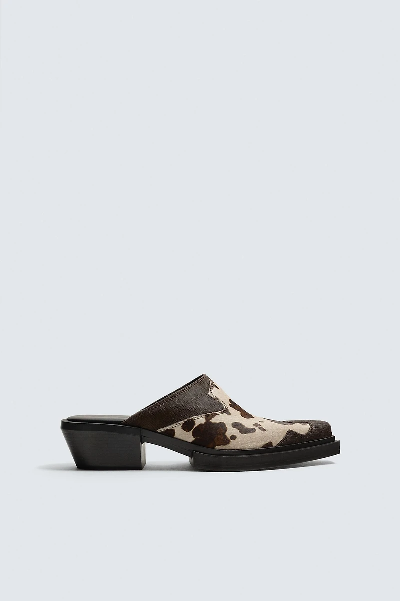 LEATHER CLOGS