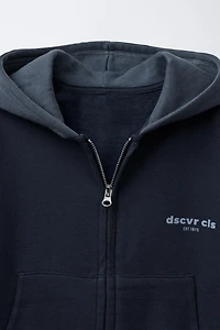 ZIP-UP HOODIE AND STRIPED JOGGER PANTS SET