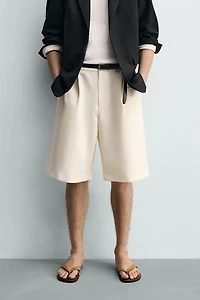 FLOWY PLEATED SHORTS