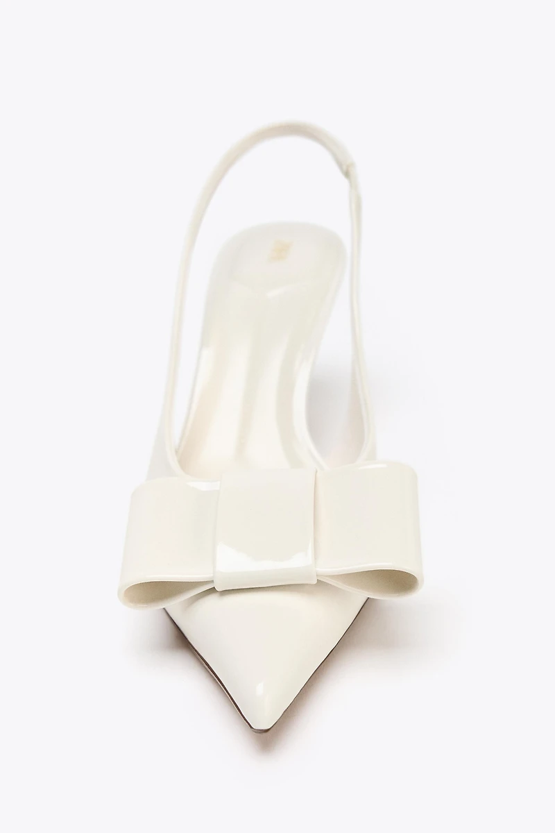 PATENT FINISH BOW HEELS