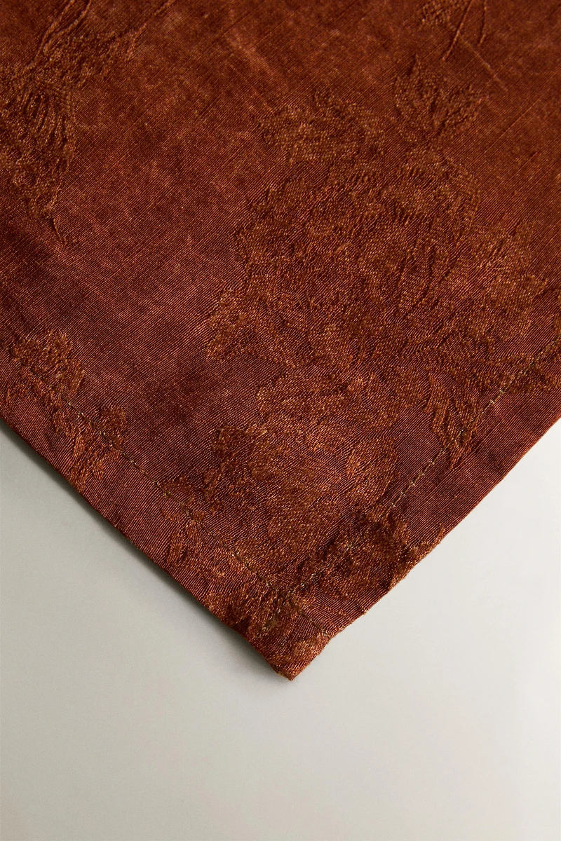 REVERSIBLE SATIN TABLECLOTH | MARISA BERENSON