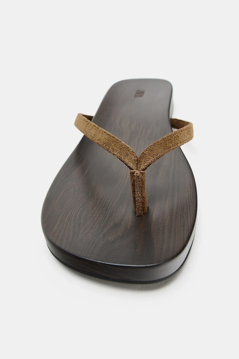 SUEDE FLAT SANDALS