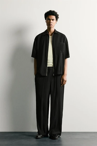 TEXTURED RELAXED FIT PANTS