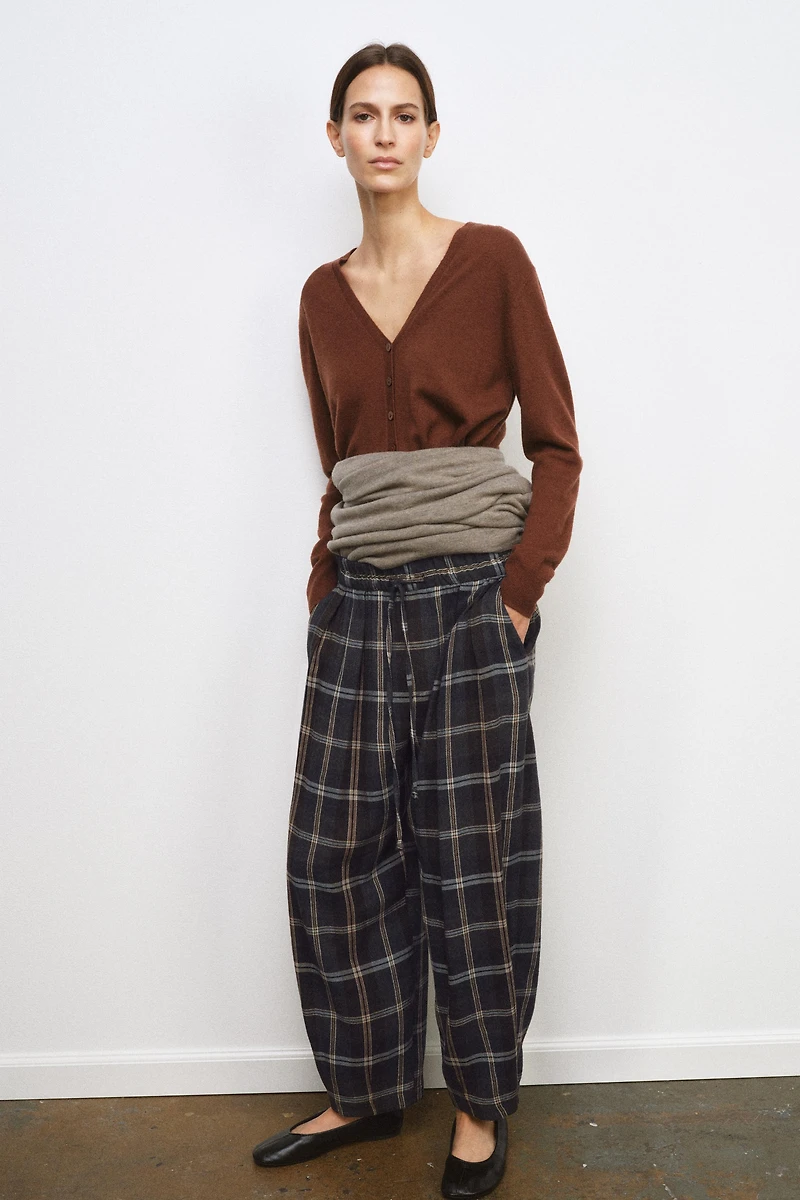 100% EXTRA SOFT WOOL CARDIGAN