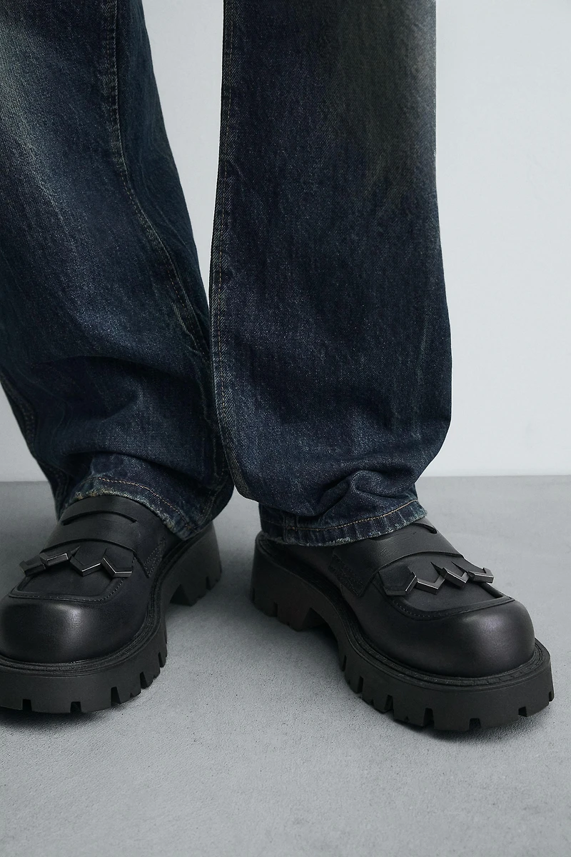 MOCASSIN À SEMELLE ÉPAISSE AVEC FRANGES