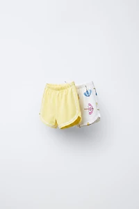 TWO-PACK PLUSH BEACH UMBRELLA & WAVE-TRIM SHORTS