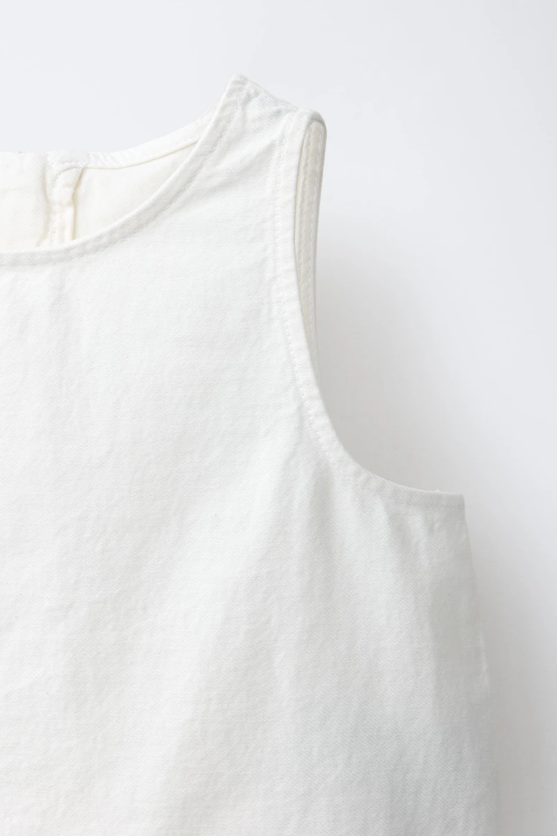 EMBROIDERED TOP