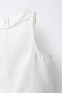 EMBROIDERED TOP
