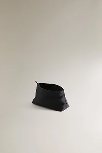 TECHNICAL FABRIC MEDIUM TOILETRY BAG