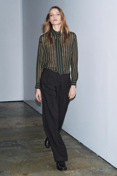 CHEMISE FLUIDE À RAYURES AVEC CRAVATE ZW COLLECTION