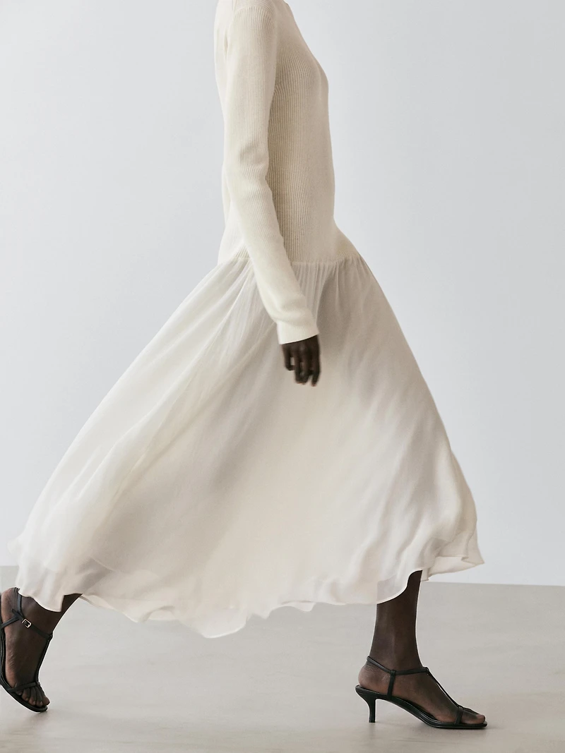 Knit dress with matching detail