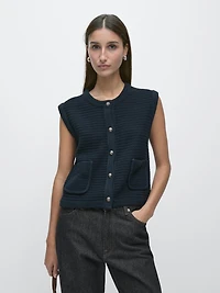 Knit vest with golden buttons