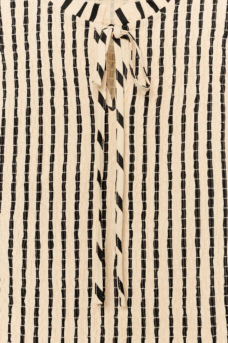STRIPED SMOCKED TOP