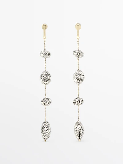 Textured piece dangle earrings