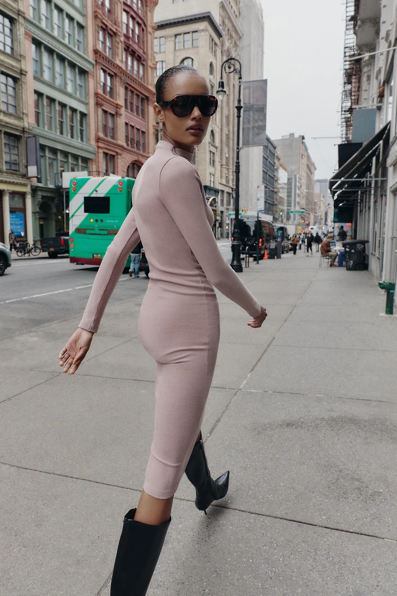 ROBE MI-LONGUE CÔTELÉE