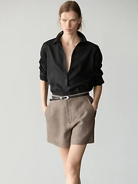 Short linen Bermuda shorts