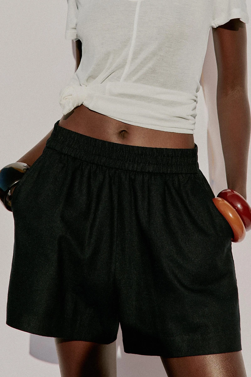 LINEN SHORTS WITH ELASTIC WAIST