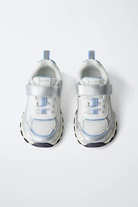 BAREFOOT SNEAKERS