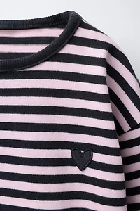 T-SHIRT À RAYURES TISSÉES ET CŒUR BRODÉ