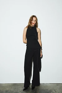 STITCHED KNOT TOP