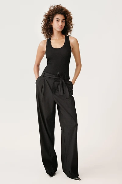 RIB KNIT SLEEVELESS TOP 50TH ANNIVERSARY