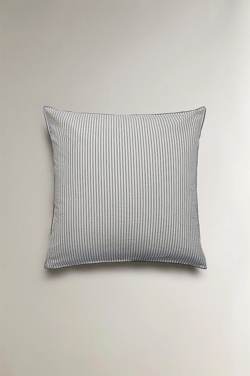 STRIPED SEERSUCKER PILLOWCASE WITH PIPING