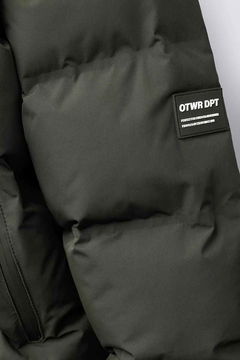 WATER REPELLENT PUFFER COAT WITH LABEL