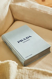 LIVRE PRADA CATWALK