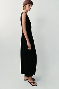 ROBE MI-LONGUE À PLIS EN LIN