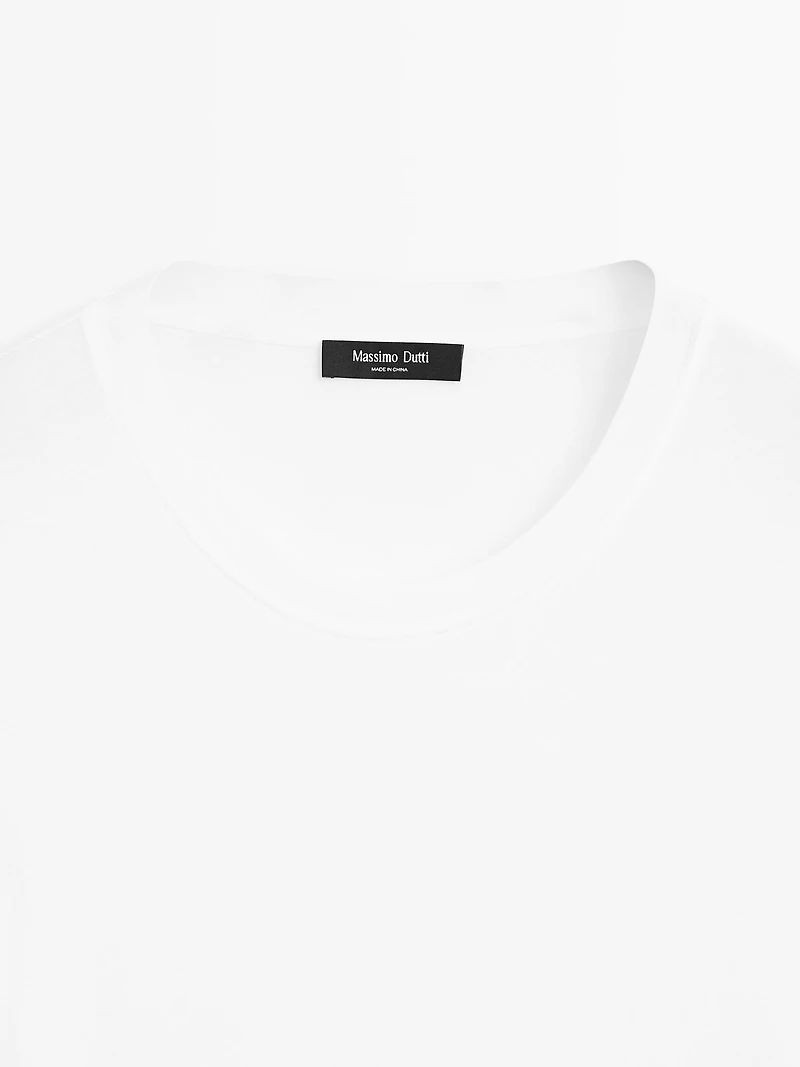 T-shirt léger à manches courtes
