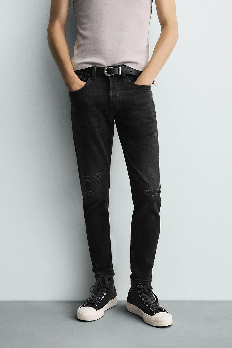 RIPPED SKINNY FIT JEANS