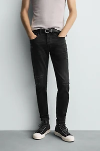 RIPPED SKINNY FIT JEANS