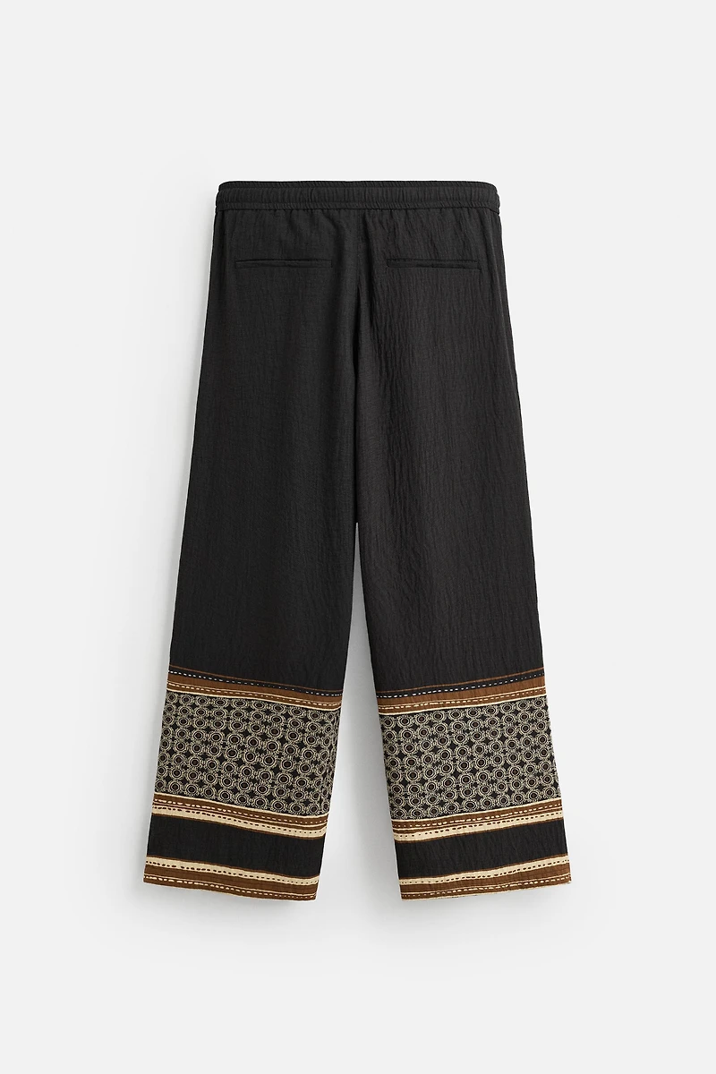 PANTALON COUPE DÉCONTRACTÉE COLOR BLOCK